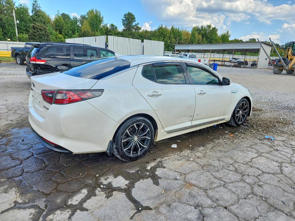 Photo 3 from auction – 2014 KIA OPTIMA with VIN KNAGN4AD1E5073202