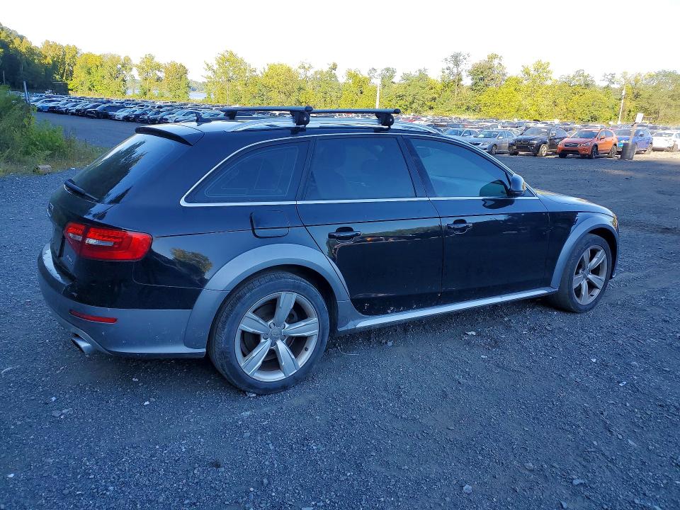 Foto 3 de la subasta – 2013 AUDI A4 ALLROAD con VIN WA1UFAFL6DA214105