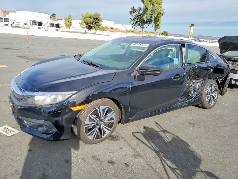 HONDA CIVIC 2017 with VIN 19XFC1F39HE205585 - Photo from auction