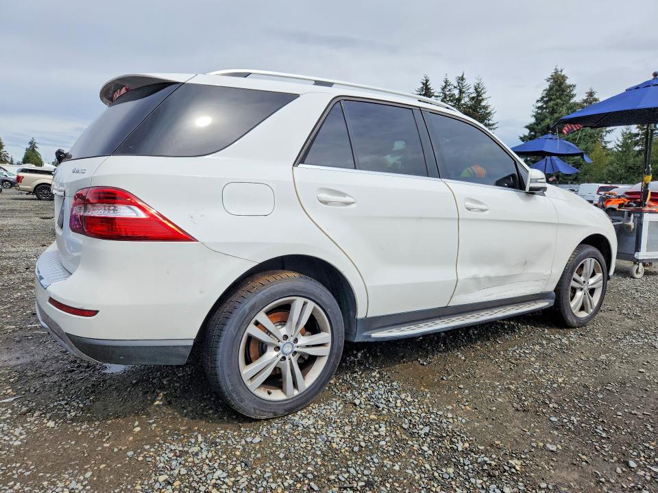 Photo 3 from auction – 2015 MERCEDES-BENZ ML with VIN 4JGDA5HB0FA609816