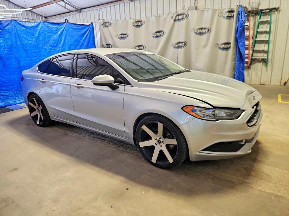 صورة رقم 4 من المزاد - 2017 FORD FUSION مع VIN 3FA6P0HD8HR270401