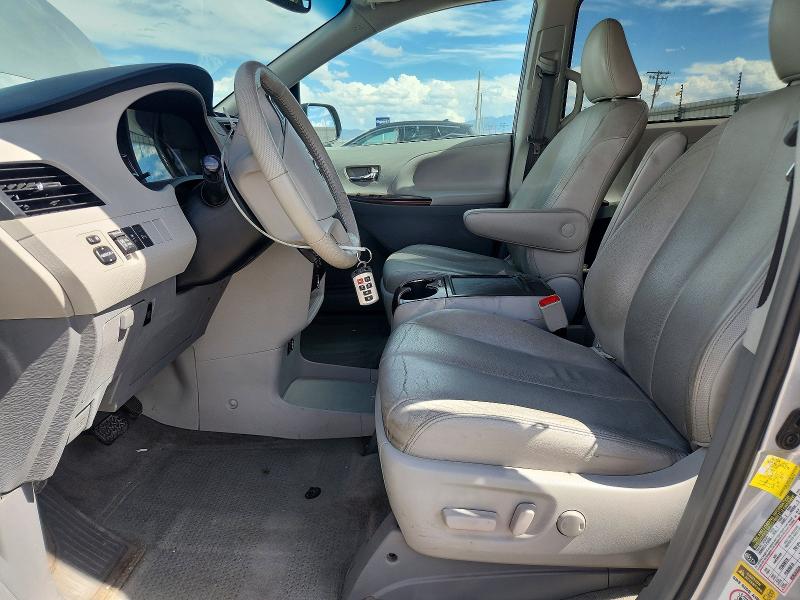 Photo 7 from auction – 2013 TOYOTA SIENNA with VIN 5TDDK3DC9DS056748