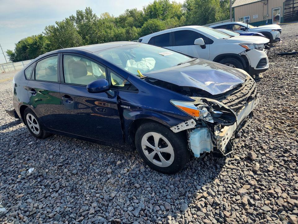 Photo 4 from auction – 2015 TOYOTA PRIUS with VIN JTDKN3DU1F0400859