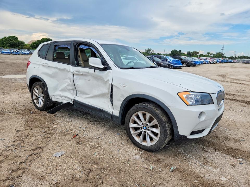 Foto 4 de la subasta – 2014 BMW X3 con VIN 5UXWX9C55E0D09831