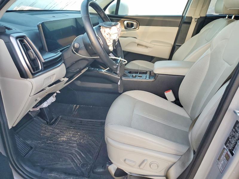 Снимка 7 от търг – 2025 KIA SORENTO с VIN 5XYRL4JC0SG367962