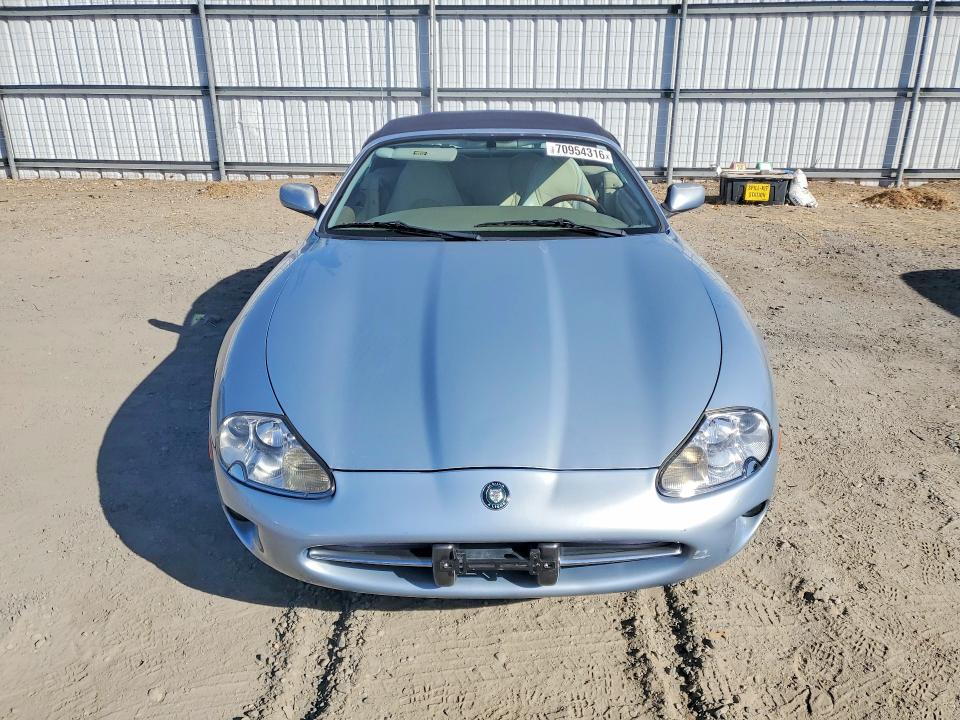 Photo 5 from auction – 1997 JAGUAR XK8 with VIN SAJGX2748VC014475
