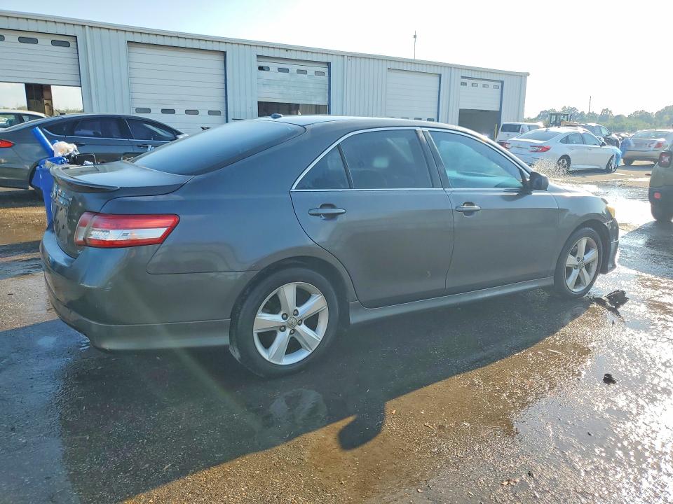 Photo 3 from auction – 2011 TOYOTA CAMRY with VIN 4T1BK3EK2BU126642