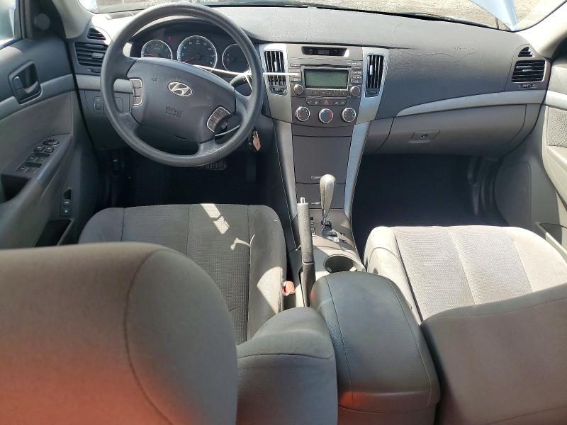 Photo 8 from auction – 2010 HYUNDAI SONATA with VIN 5NPET4AC7AH601553