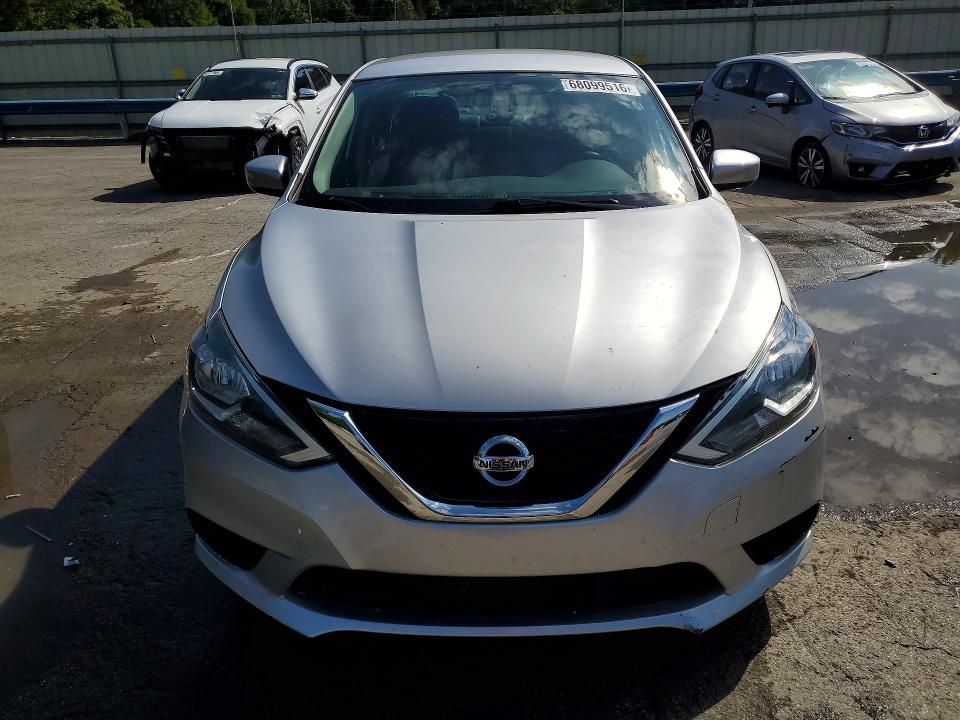 Photo 5 from auction – 2018 NISSAN SENTRA with VIN 3N1AB7AP0JY286106