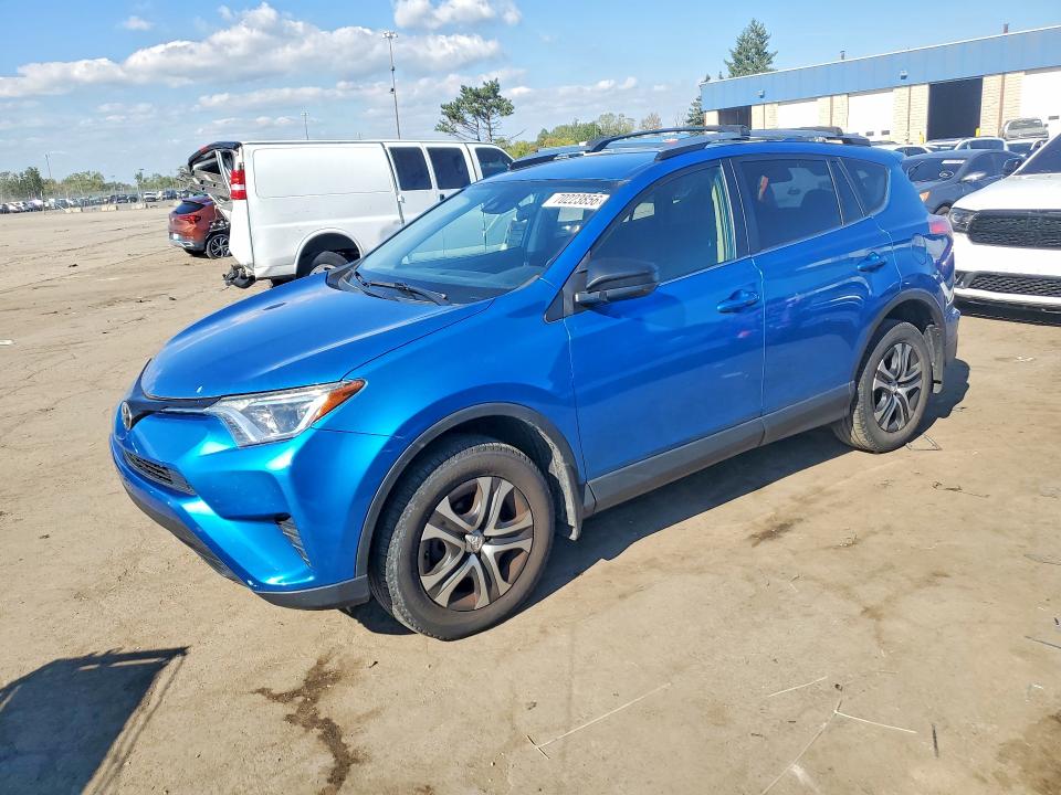 TOYOTA RAV4 2017 with VIN JTMZFREV8HJ712079 - Photo from auction