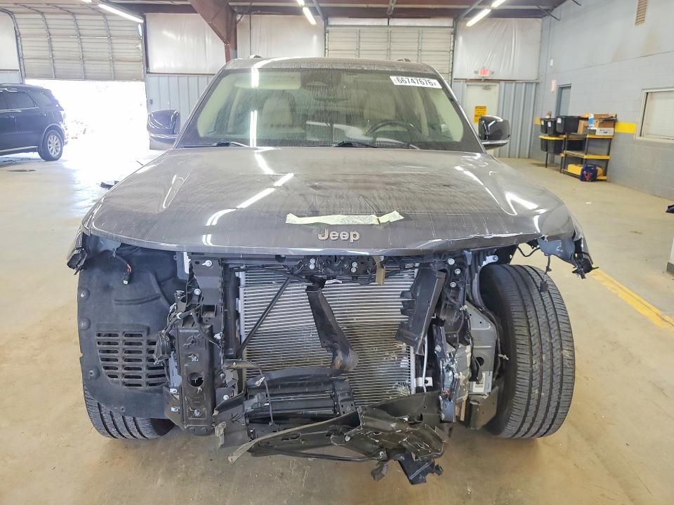 Photo 5 from auction – 2022 JEEP GRAND CHEROKEE with VIN 1C4RJGBG6N8596618