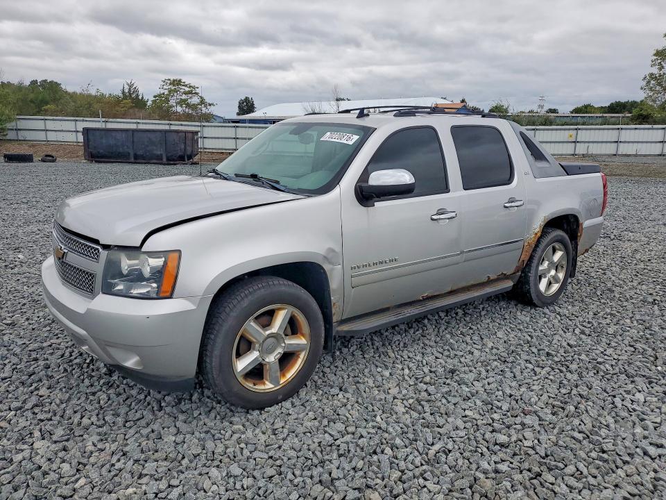 CHEVROLET AVALANCHE 2010 with VIN 3GNVKGE03AG102379 - Photo from auction