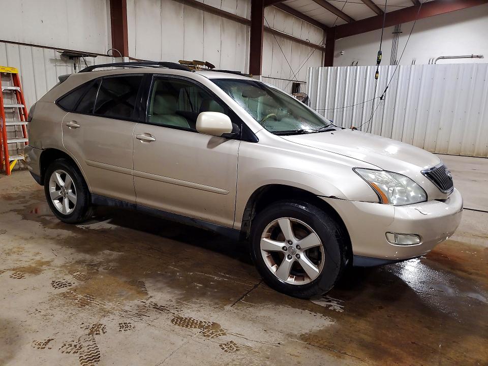 Фото 4 с аукциона – 2005 LEXUS RX с VIN 2T2HA31U55C059623