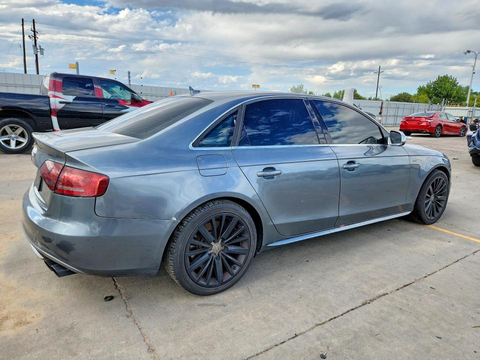 Photo 3 from auction – 2012 AUDI S4 with VIN WAUBGAFLXCA061976