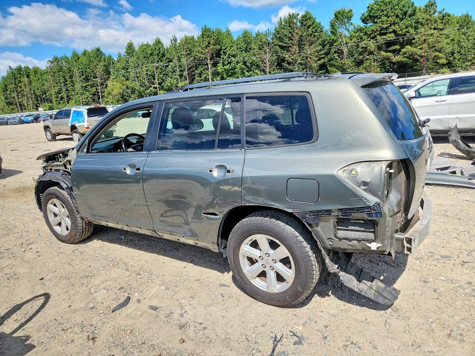 Photo 2 from auction – 2010 TOYOTA HIGHLANDER with VIN 5TDKK3EH7AS017766