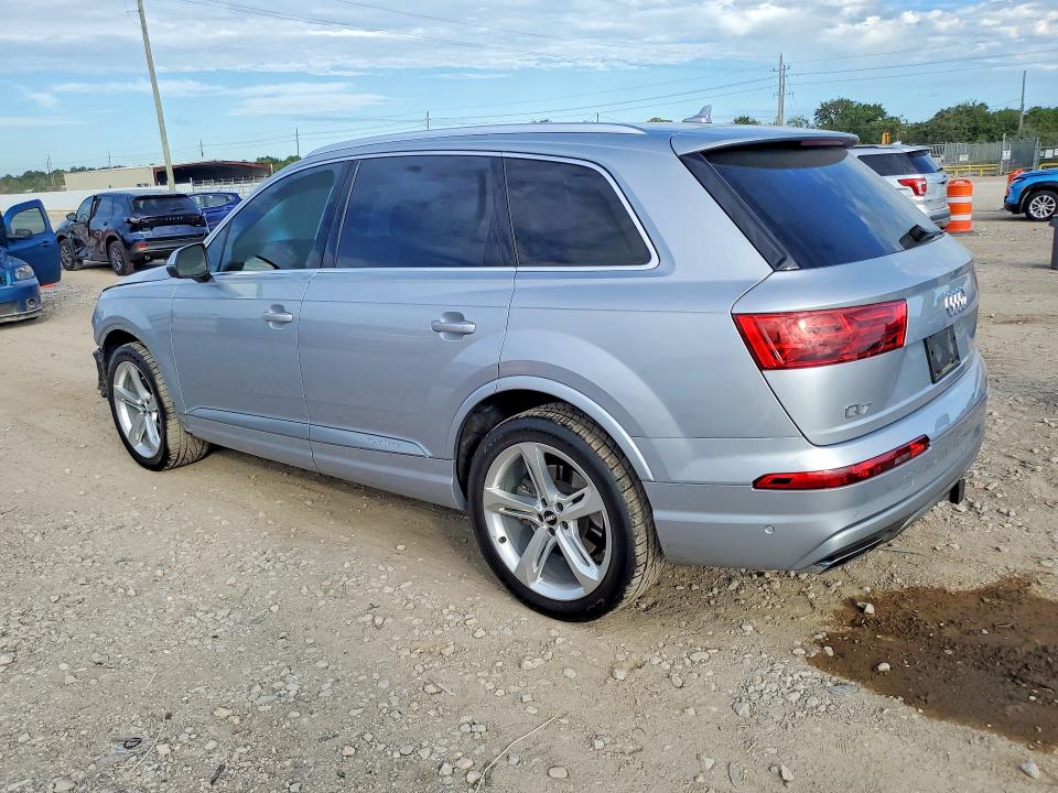 Фото 2 с аукциона – 2019 AUDI Q7 с VIN WA1VAAF78KD048946