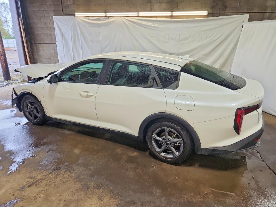 Снимка 2 от търг – 2026 KIA K4 с VIN 3KPFT4DE2TE291305