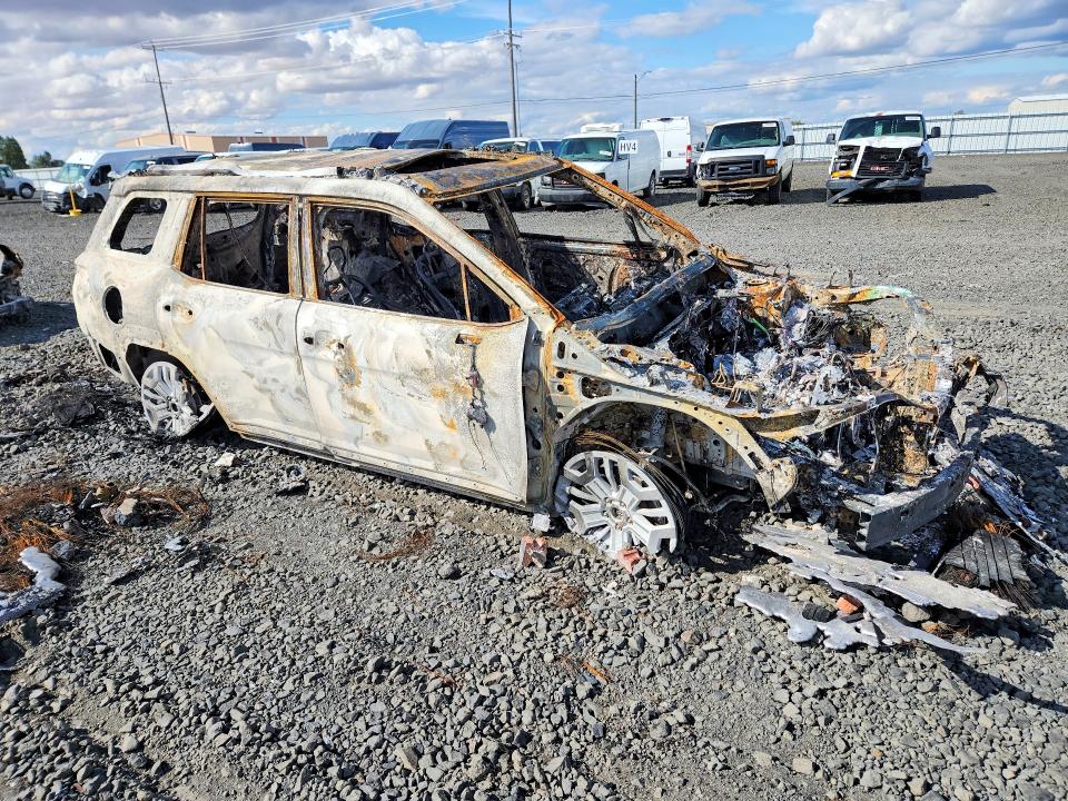 Photo 4 from auction – 2026 SUBARU OUTBACK with VIN JF2BURJD6TY542701