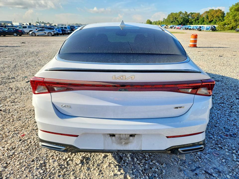 Foto 6 de la subasta – 2023 KIA K5 con VIN 5XXG64J23PG170141