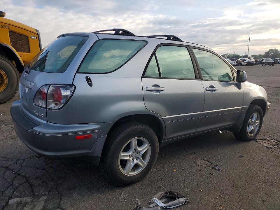 Photo 3 from auction – 2003 LEXUS RX with VIN JTJGF10U330164138