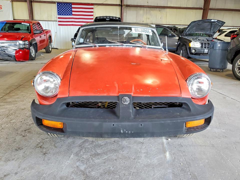 Photo 5 from auction – 1977 MGB PROJECT CAR with VIN GHN5UH422236G
