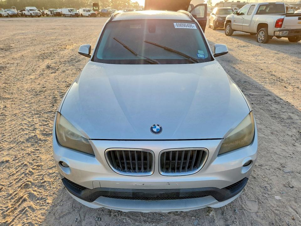 Photo 5 from auction – 2015 BMW X1 with VIN WBAVM1C51FV314885