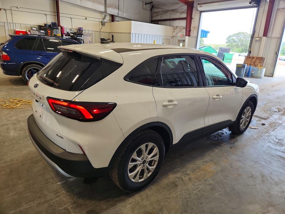 Photo 3 from auction – 2025 FORD ESCAPE with VIN 1FMCU9GN0SUA49312