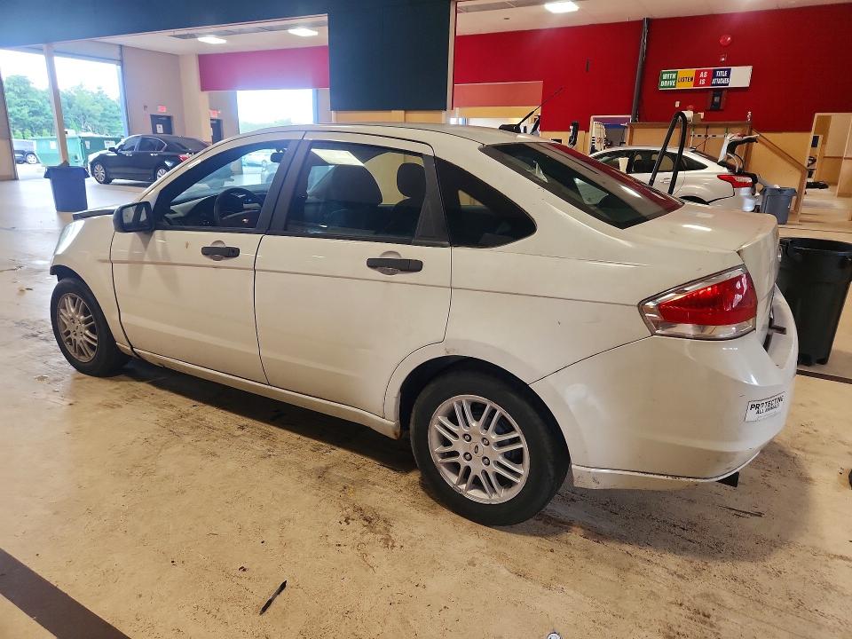 Photo 2 from auction – 2010 FORD FOCUS with VIN 1FAHP3FN5AW186335