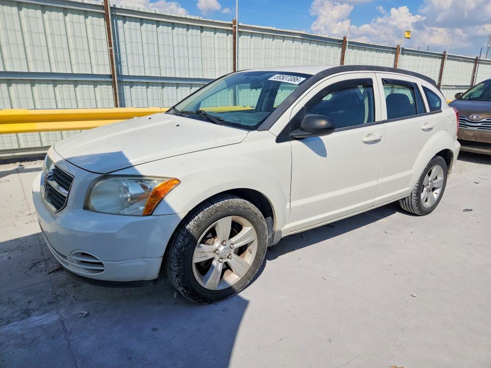 DODGE CALIBER 2010 مع رقم تعريف المركبة 1B3CB4HAXAD528281 - صورة من المزاد