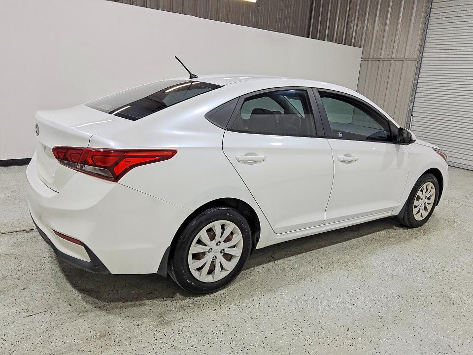 Photo 3 from auction – 2019 HYUNDAI ACCENT with VIN 3KPC24A32KE062548