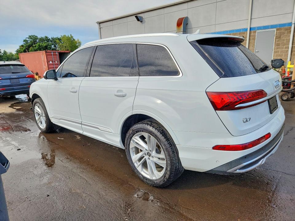 Foto 2 de la subasta – 2022 AUDI Q7 con VIN WA1LXBF74ND015216