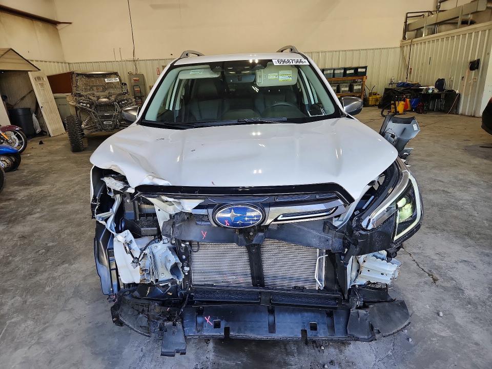 صورة رقم 5 من المزاد - 2022 SUBARU FORESTER مع VIN JF2SKARC4NH511534