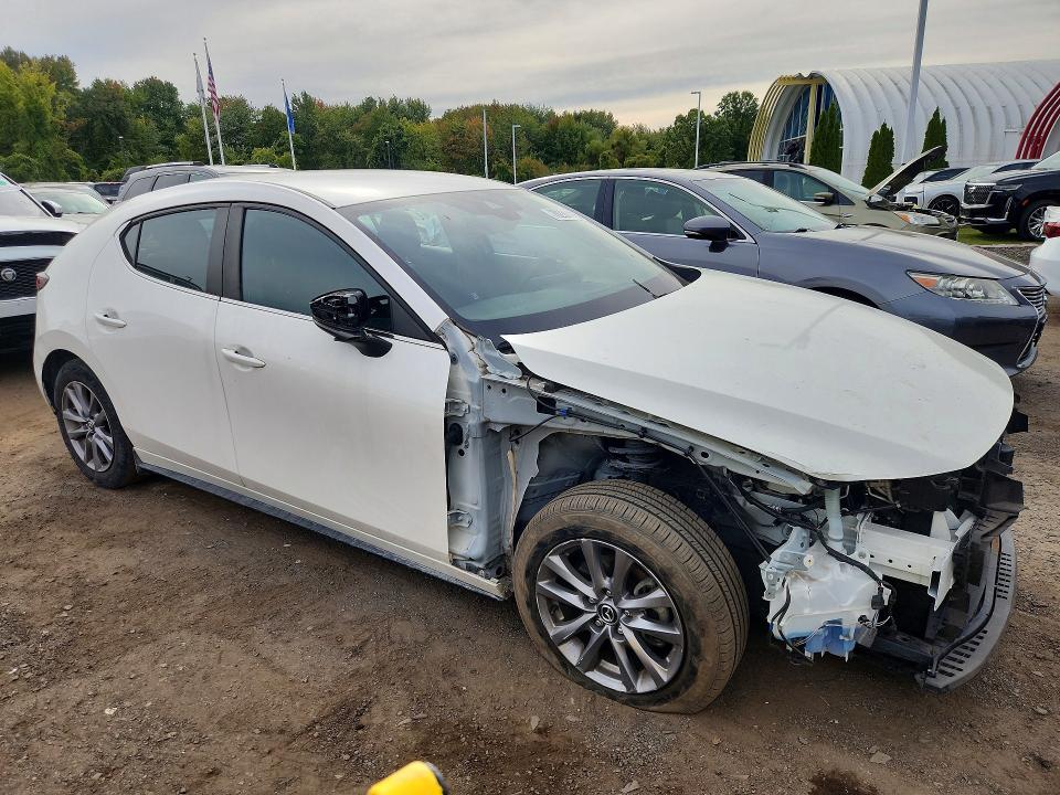 Снимка 4 от търг – 2022 MAZDA 3 с VIN JM1BPAJL2N1509835
