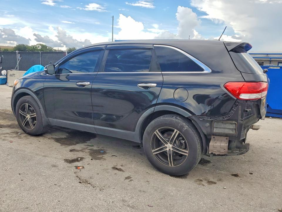 Снимка 2 от търг – 2023 KIA SORENTO с VIN 5XYPG4A3XGG119060