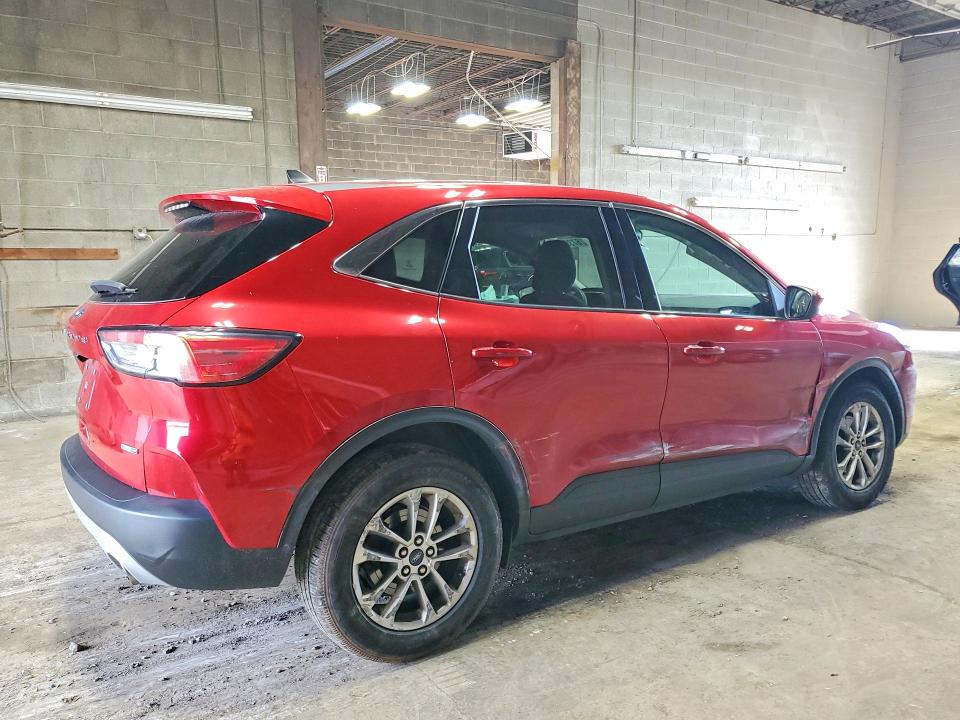 صورة رقم 3 من المزاد - 2020 FORD ESCAPE مع VIN 1FMCU9G68LUA97344