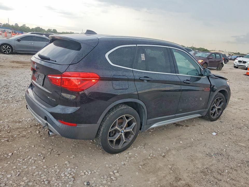 Photo 3 from auction – 2018 BMW X1 with VIN WBXHU7C30J5L06774