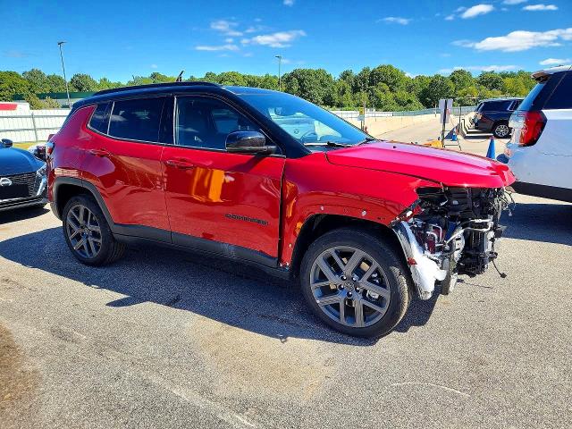 Снимка 4 от търг – 2026 JEEP COMPASS с VIN 3C4NJDCN4TT252942