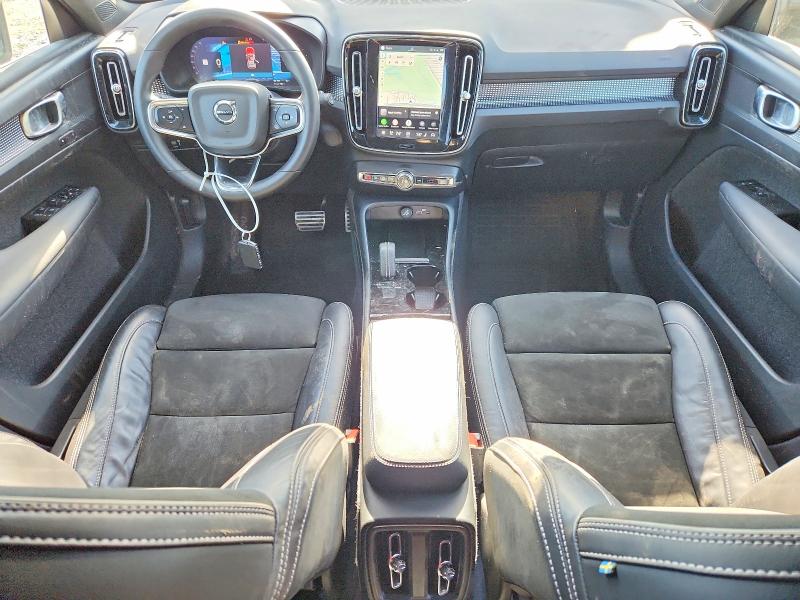 Zdjęcie 8 z aukcji – 2022 VOLVO XC40 z VIN YV4ED3UR8N2643631