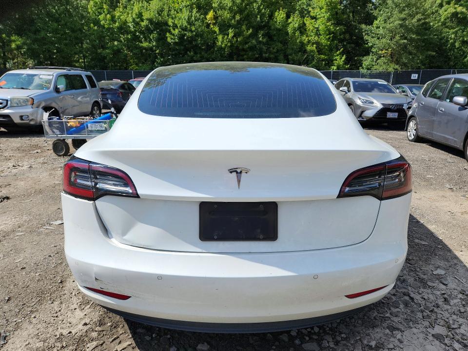 Снимка 6 от търг – 2019 TESLA MODEL 3 с VIN 5YJ3E1EA5KF402557