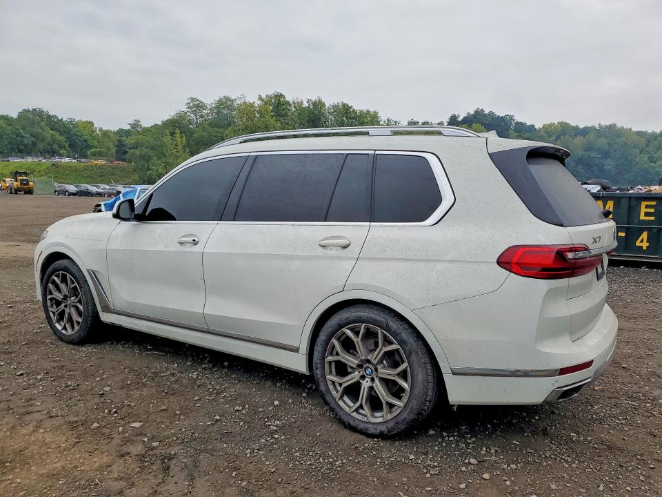 Foto 2 de la subasta – 2022 BMW X7 con VIN 5UXCW2C02N9L92158