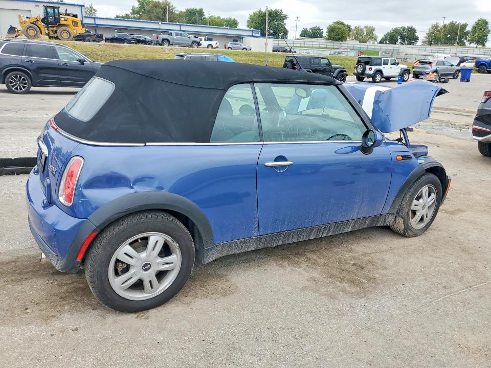 Photo 3 from auction – 2007 MINI COOPER with VIN WMWRF33547TF67223