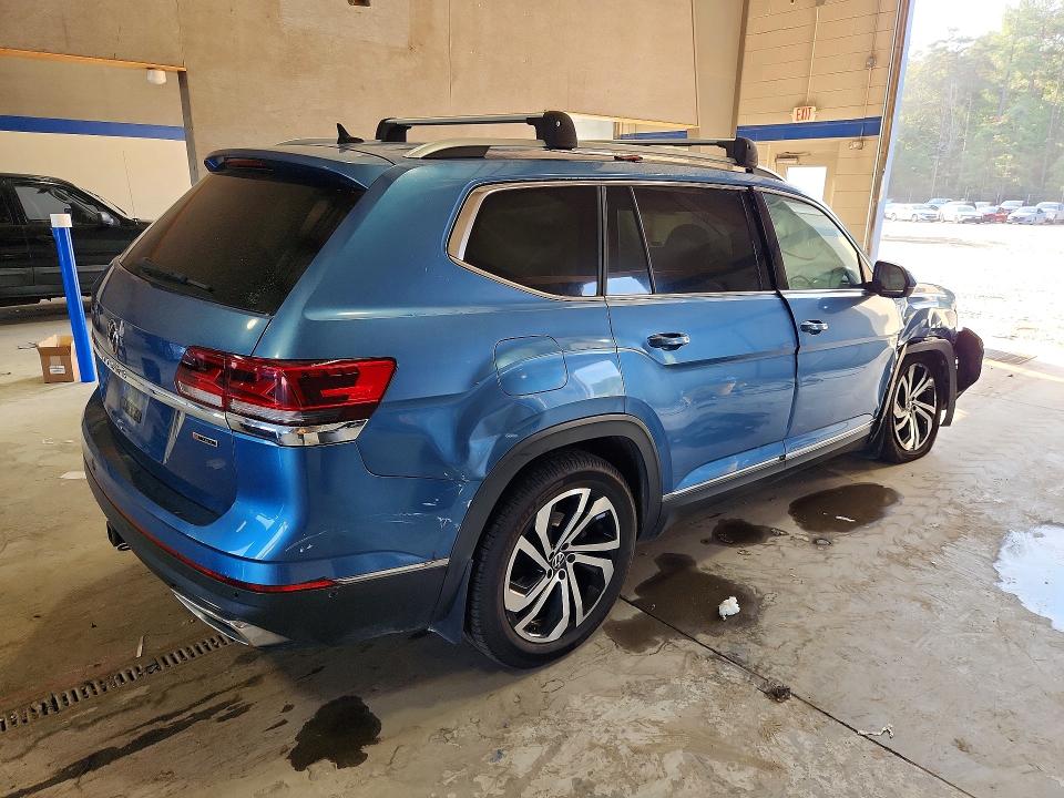 Photo 3 from auction – 2021 VOLKSWAGEN ATLAS with VIN 1V2TR2CAXMC520597