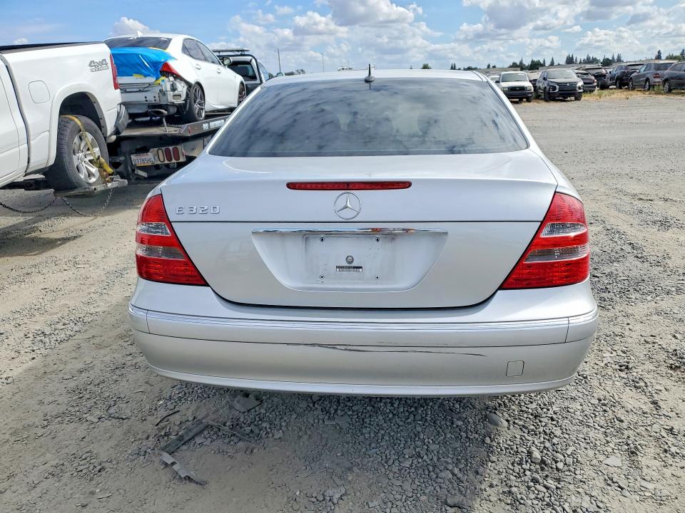 Photo 6 from auction – 2003 MERCEDES-BENZ E with VIN WDBUF65J33A219469