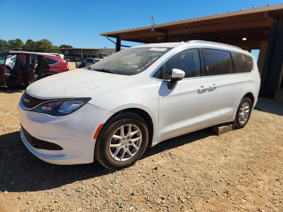 2020 CHRYSLER VOYAGER - Търг №70375966