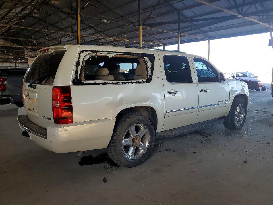 Photo 3 from auction – 2011 CHEVROLET SUBURBAN with VIN 1GNSCKE07BR175002