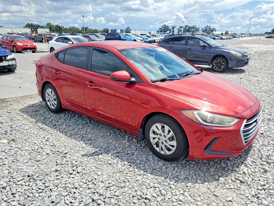 Photo 4 from auction – 2017 HYUNDAI ELANTRA with VIN KMHD74LF0HU407997