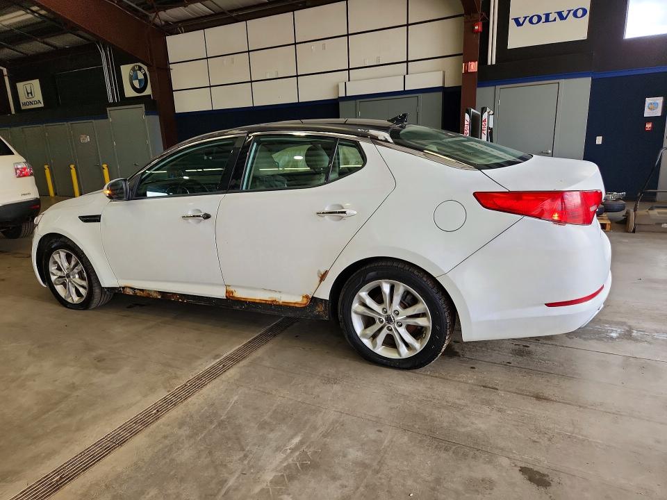Снимка 2 от търг – 2013 KIA OPTIMA с VIN 5XXGN4A72DG245325