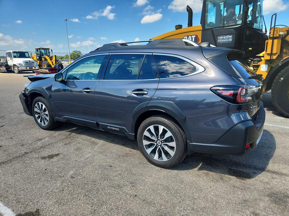 Photo 2 from auction – 2024 SUBARU OUTBACK with VIN 4S4BTGPD2R3202010