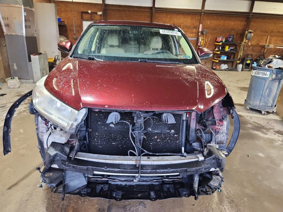 صورة رقم 5 من المزاد - 2017 TOYOTA HIGHLANDER مع VIN 5TDBZRFH5HS472574