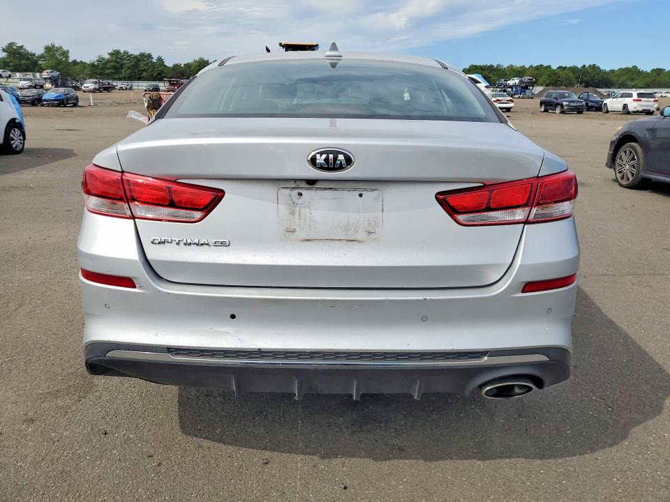 Photo 6 from auction – 2019 KIA OPTIMA with VIN 5XXGT4L36KG346882